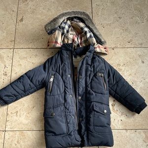 Toddler boys Beautiful Burberry Coat!!